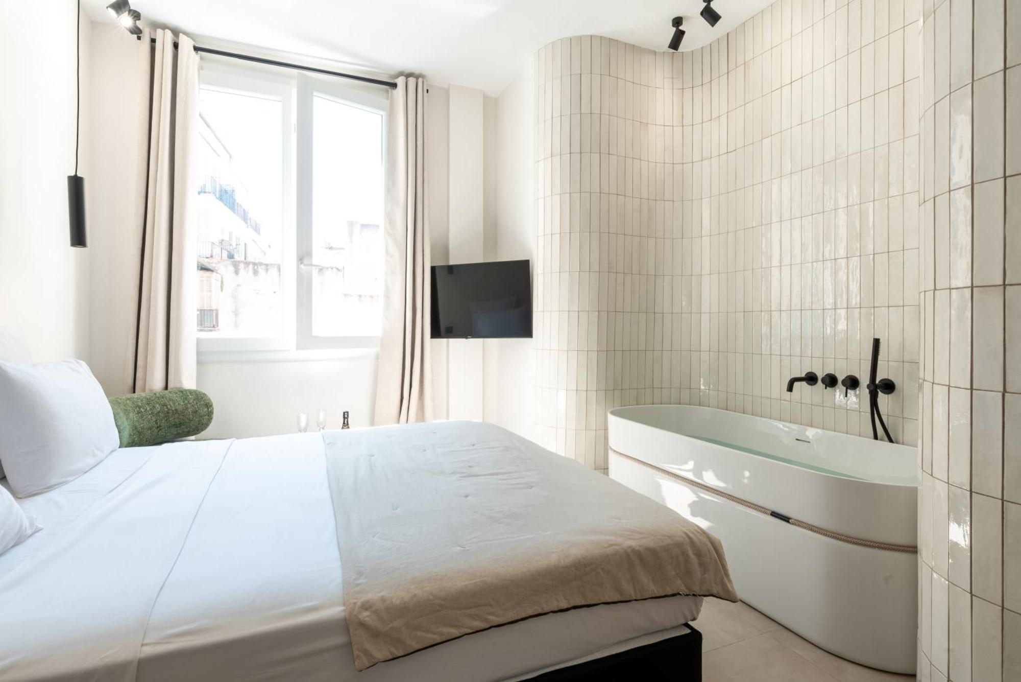 Mouchki Hotel Marseille Exterior photo